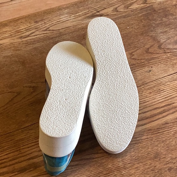 Never worn Minimarket Blue Suede Shoes with tassels and fringe US size 10 - Picture 4 of 8